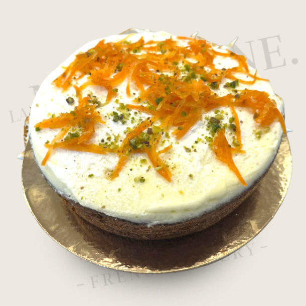 Carrotcake met walnoot en roomkaas topping